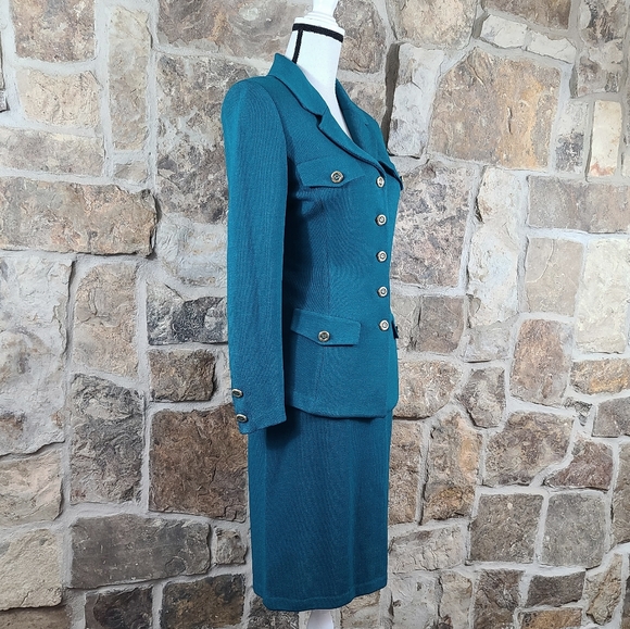 SOLD St John 6 8 Santana Knit Skirt Suit - Picture 8 of 11
